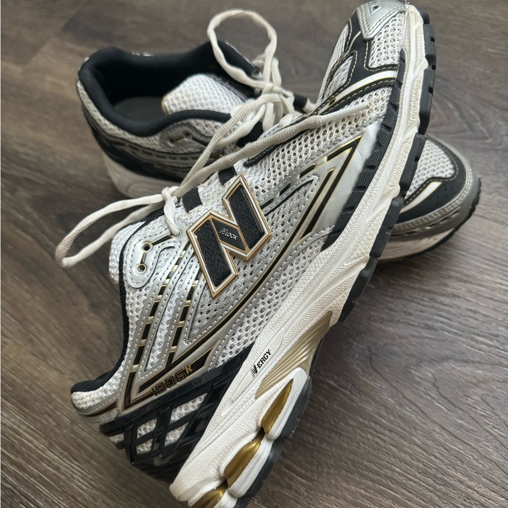 New Balance 1906R 'Metallic Silver Metallic Gold'